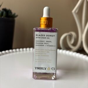 TRULY Glazed Donut After Shave Oil